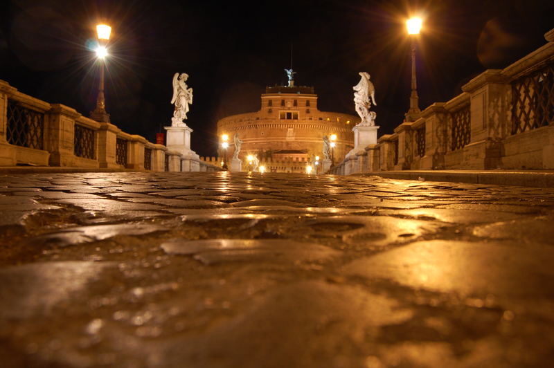 Ai piedi di Castel Sant' Angelo