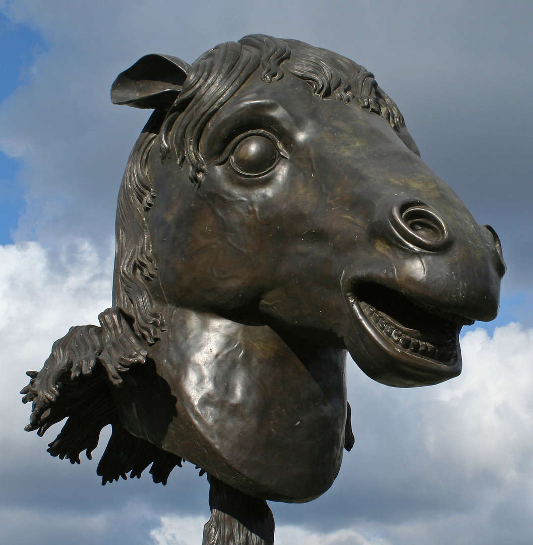 Ai Weiwei: Pferd aus dem  "Circle of Animals/Zodiac Heads" im Belvedere