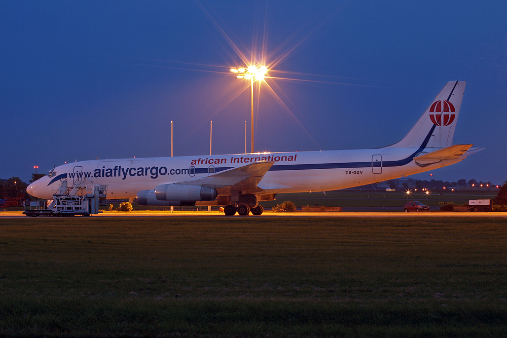 aiaflycargo DC-8