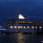 Aida Aura bei den Cruise Days Hamburg 2008