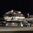 Aida Cara abends im Hafen