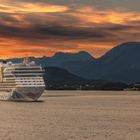 Aida in Alesund am frühen Morgen 001