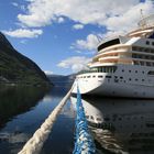 AIDA luna im Juni 2012 vor Eidfjord vertäut