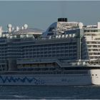 AIDA PERLA, ein Touristensilo, Rotterdam.