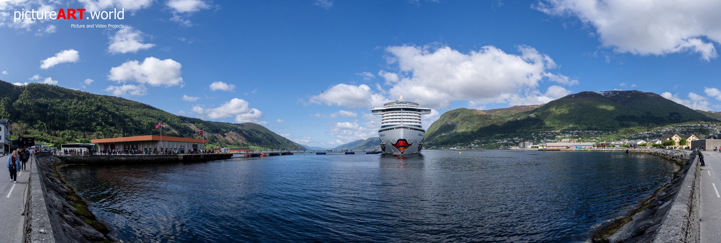 AIDA Prima im Nordfjordeid