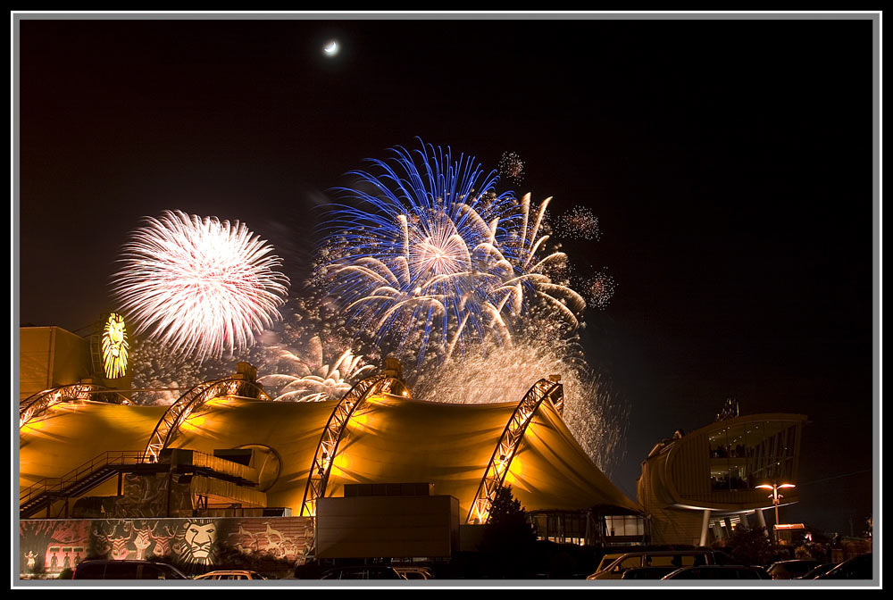 Aida tauffeuerwerk am könig der löwen