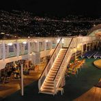 AIDAblu im Hafen von Funchal / Madeira