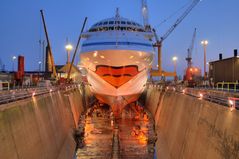 AIDAblu in der Lloyd Werft Bremerhaven