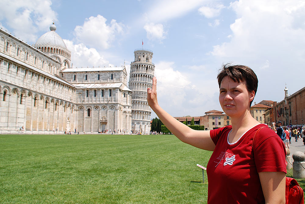 AIDAdiva in Pisa