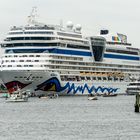 AidaMar bein Auslaufen aus dem Harfen Warnemünde