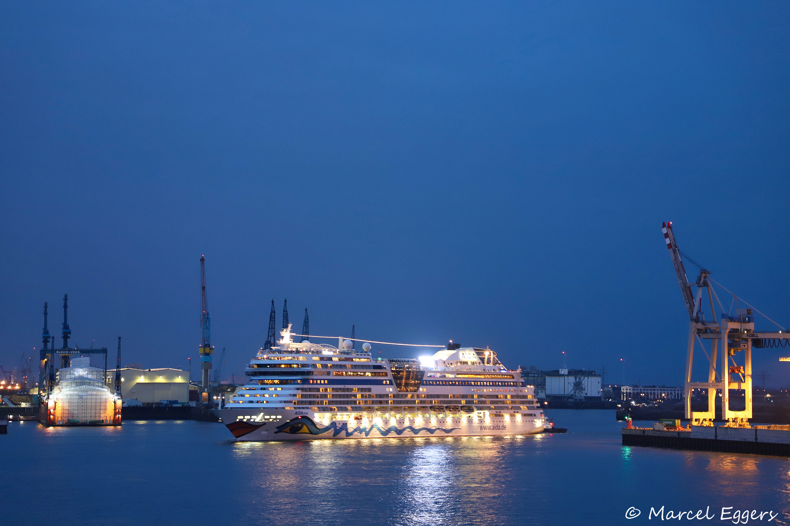 AIDAmar verlässt Hamburg (02.03.2019)