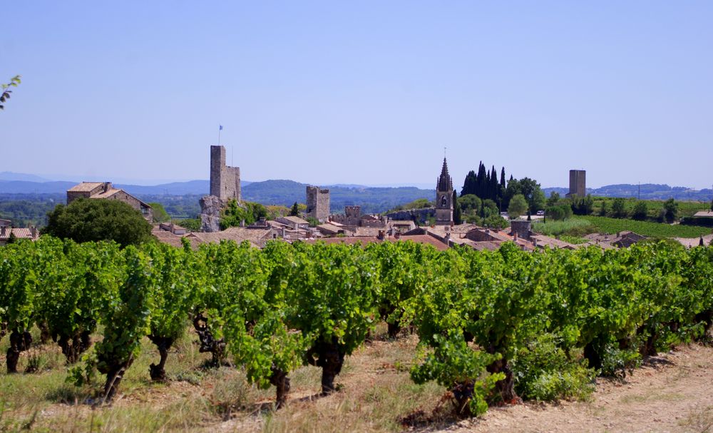 Aiguèze, un des plus beaux villages de France ... Gard