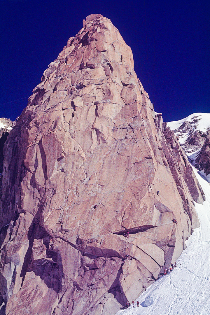 Aiguille du Midi S-Wand (1) (Dia von 1971, gescannt)