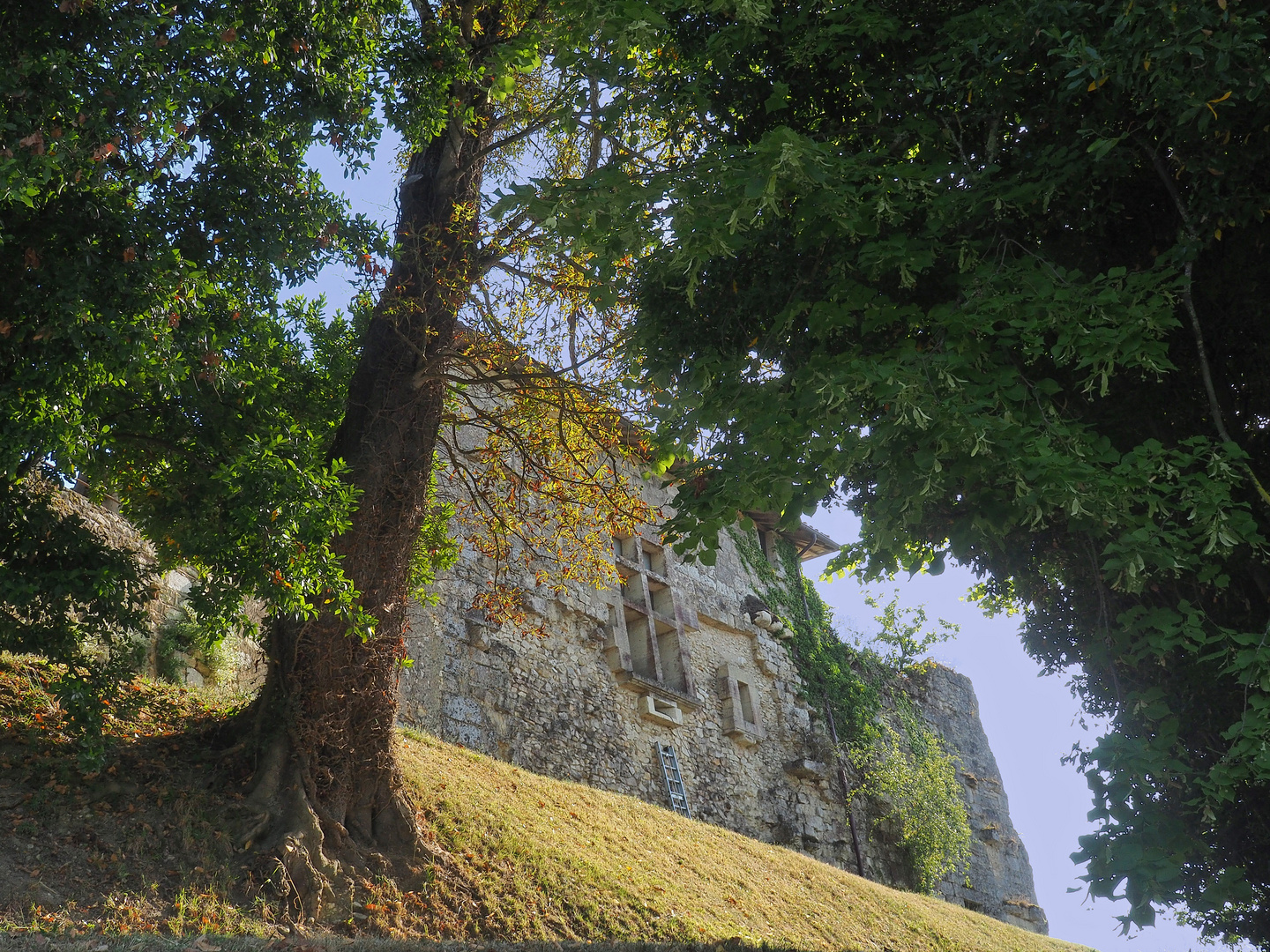 Aile nord du Château de  Lavardens