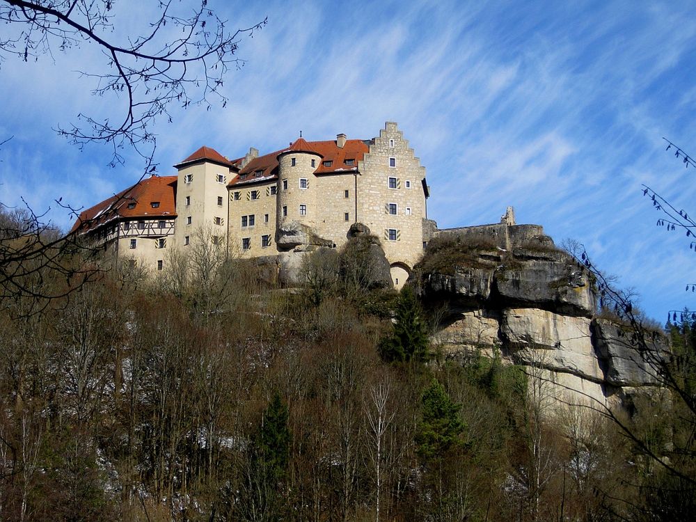 Ailsbachtal mit Burg Rabenstein