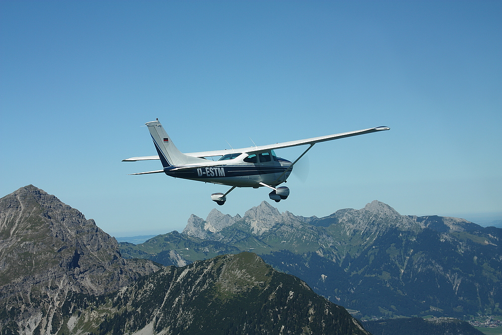 Air Air - mit Tannheimer Bergen- im hintergrund