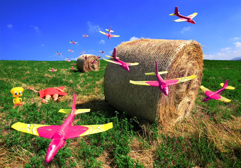 Air attack to hay bales and collateral damages