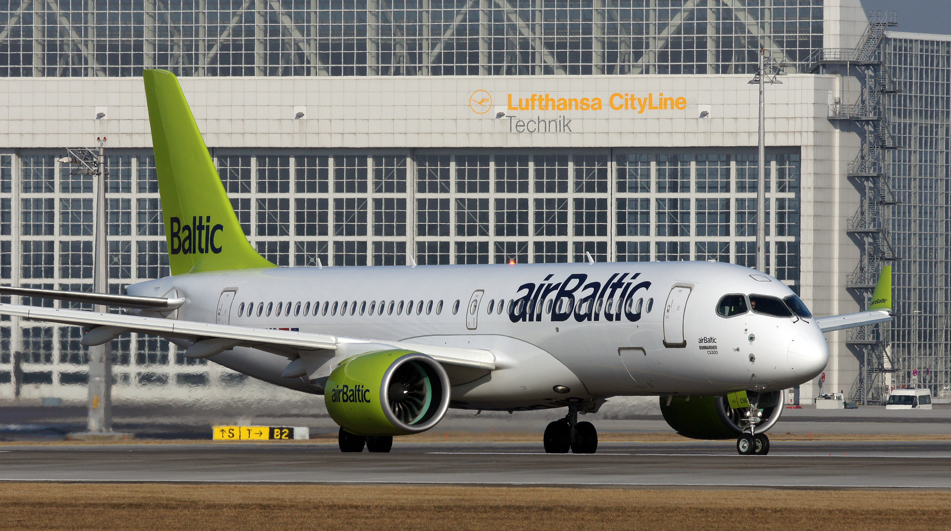 AIR BALTIC Foto & Bild luftfahrt, passagiermaschinen, verkehr