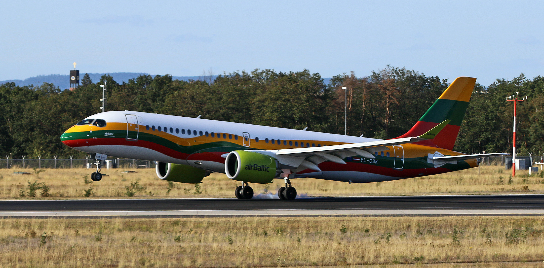AIR BALTIC / Lithuanian Flag Livery