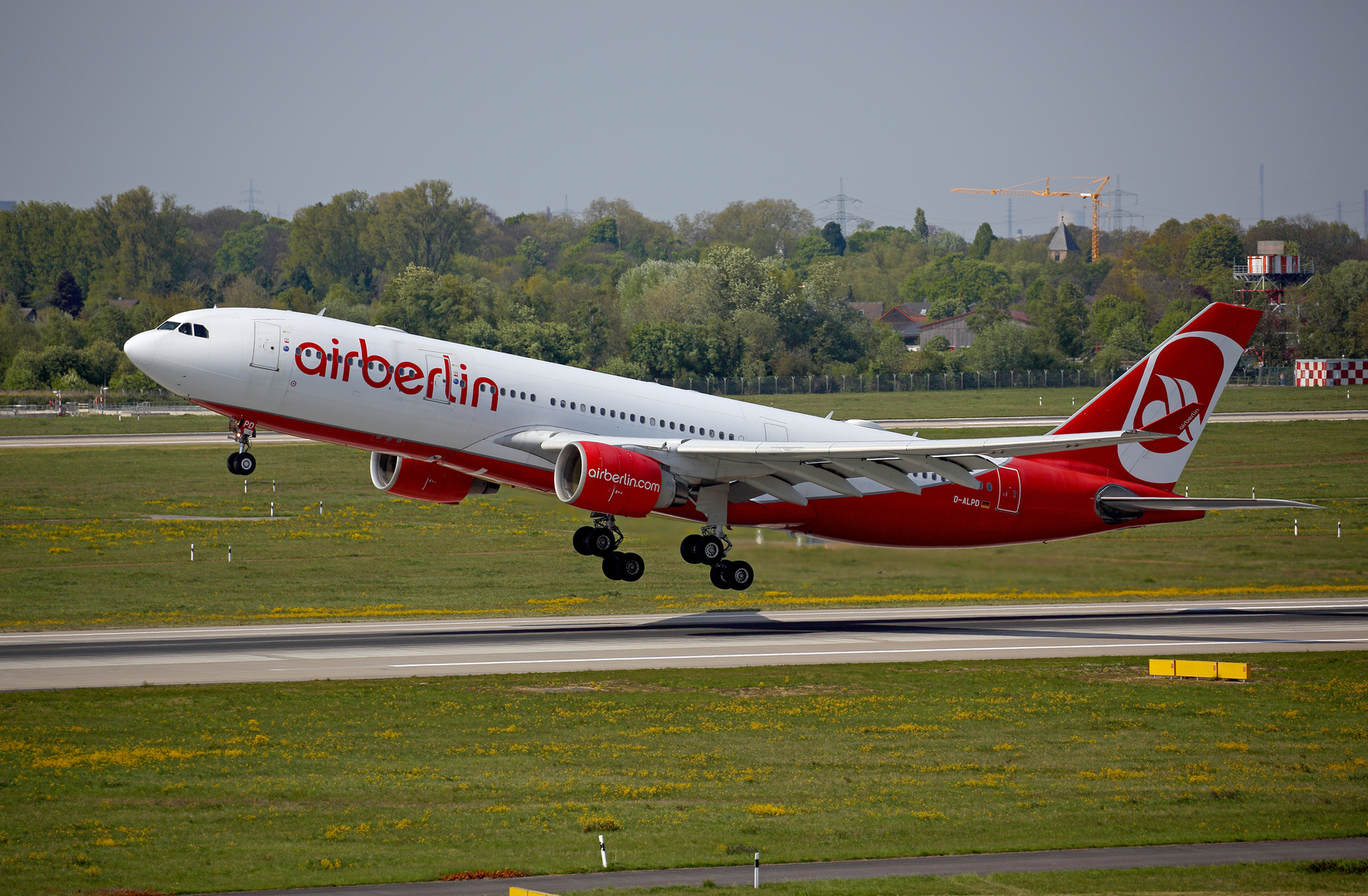 Air Berlin Airbus A330 beim Start