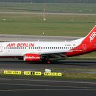 Air Berlin (Germania) Boeing 737-700 beim taxi in Düsseldorf