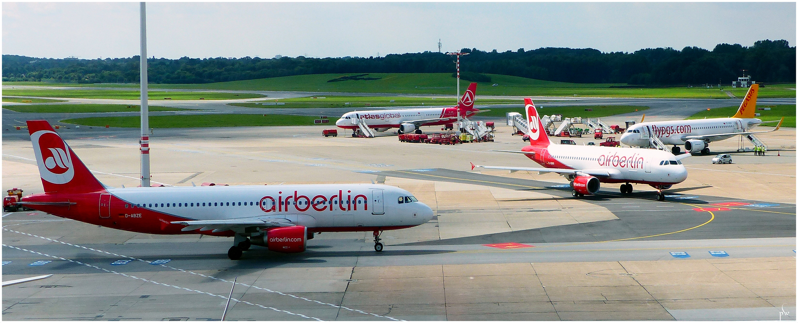Air Berlin Hamburg Airport Foto Bild Architektur Industrie Luft Bilder Auf Fotocommunity