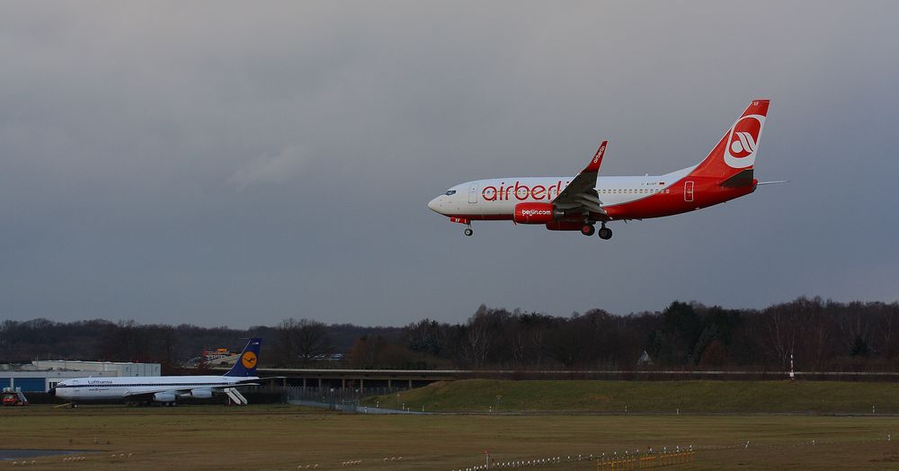 Air Berlin im Endanflug auf HAM