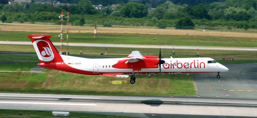 Air Berlin (LGW) De Havilland Canada DHC-8-402Q