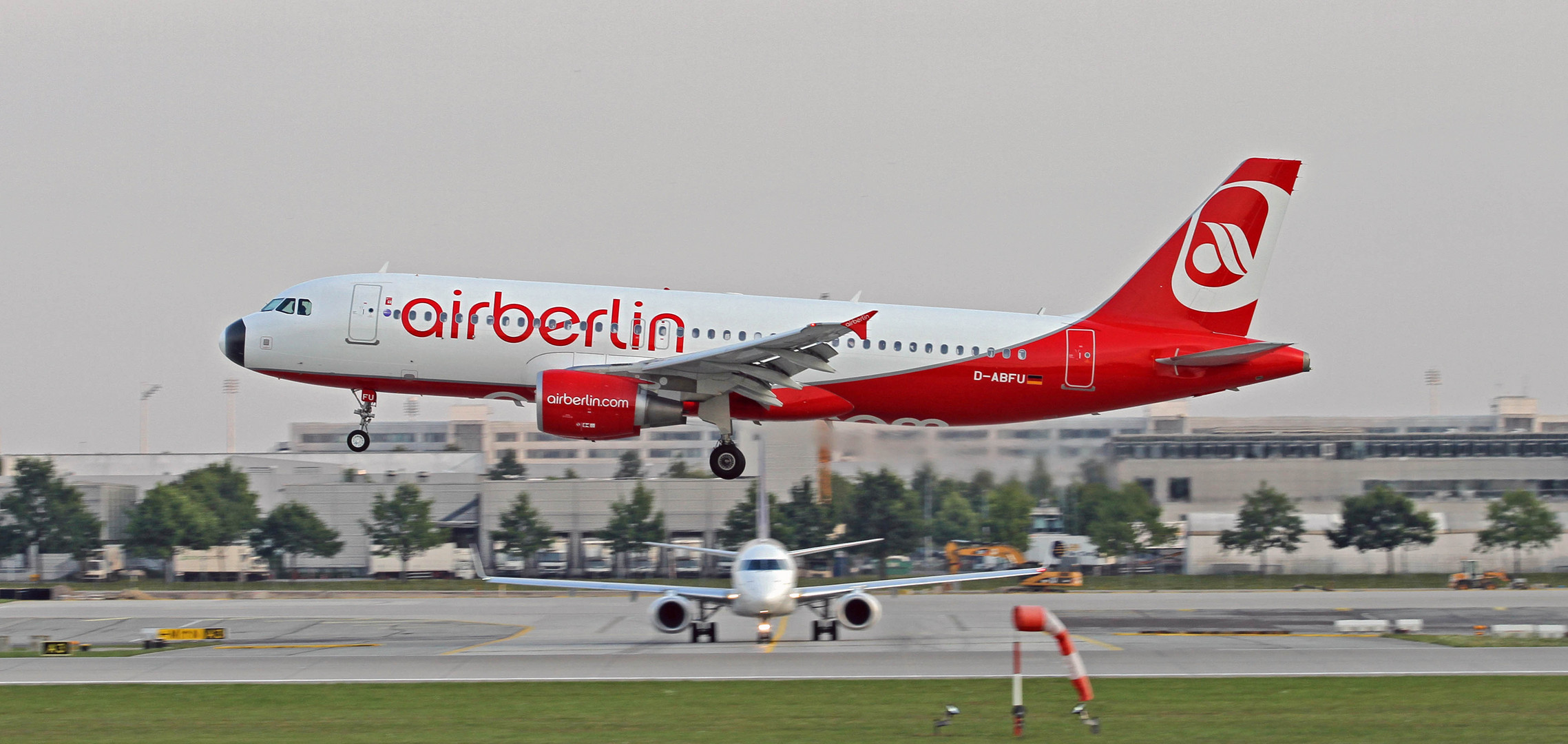 Air Berlin mit Fußballnase