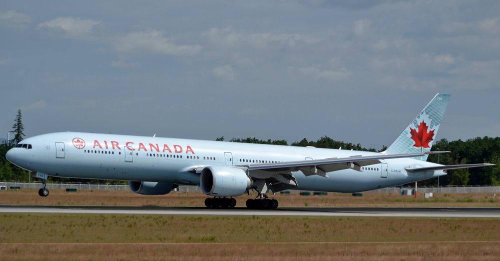 Air Canada 777