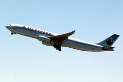 Air Canada Airbus A330-343X (C-GHKX)