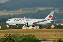 Air Canada Boeing 787-8 Dreamliner C-GHPQ