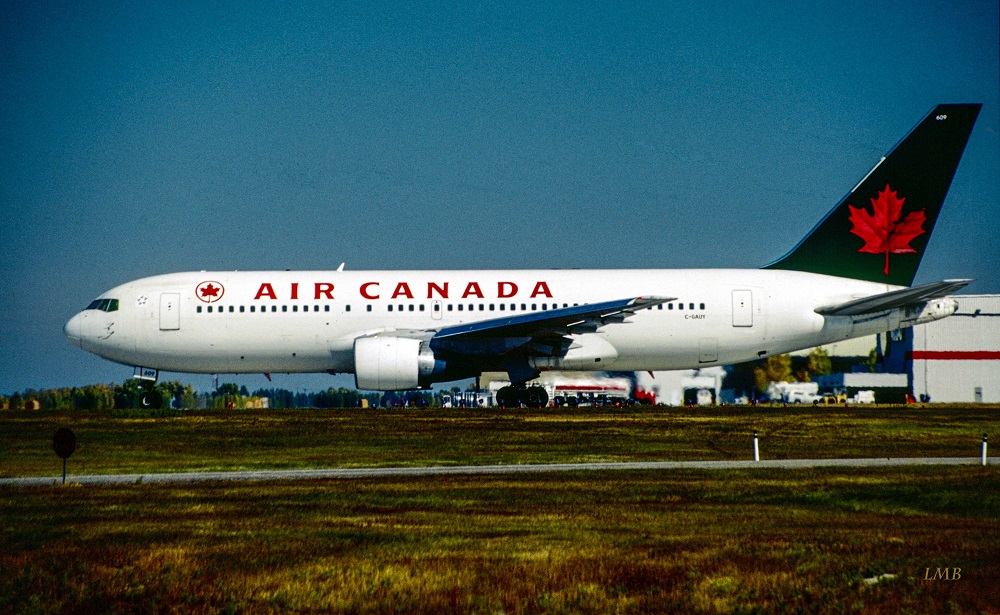 Air Canada Flug 143