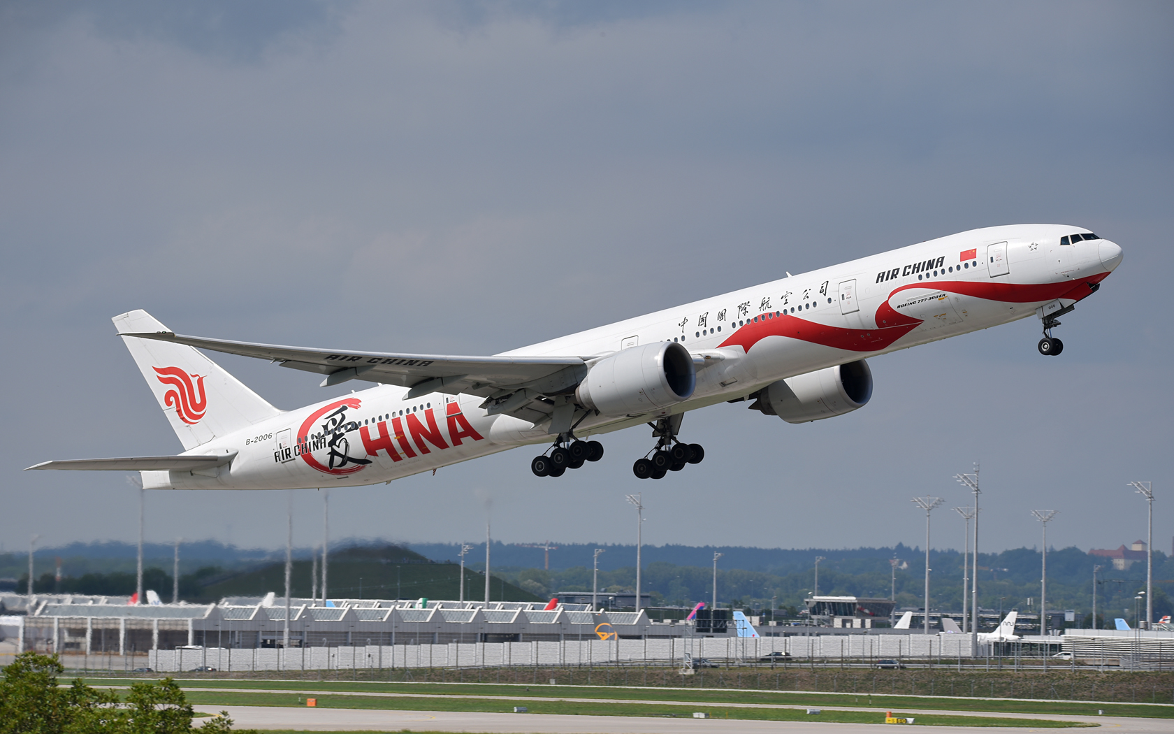 Air China Boeing 777-39LER B-2006 