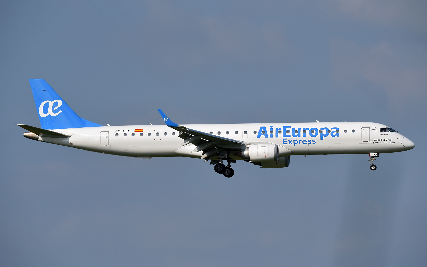 Air Europa Embraer ERJ-195 (190-200) EC-LKM 