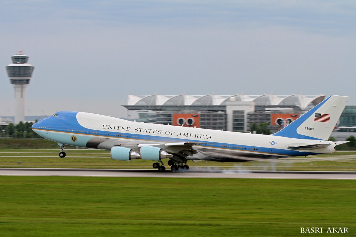 Air Force One Boeing 747-200 Reg# 28000 Munich Airport 07.06.2015 / 6:22 Uhr