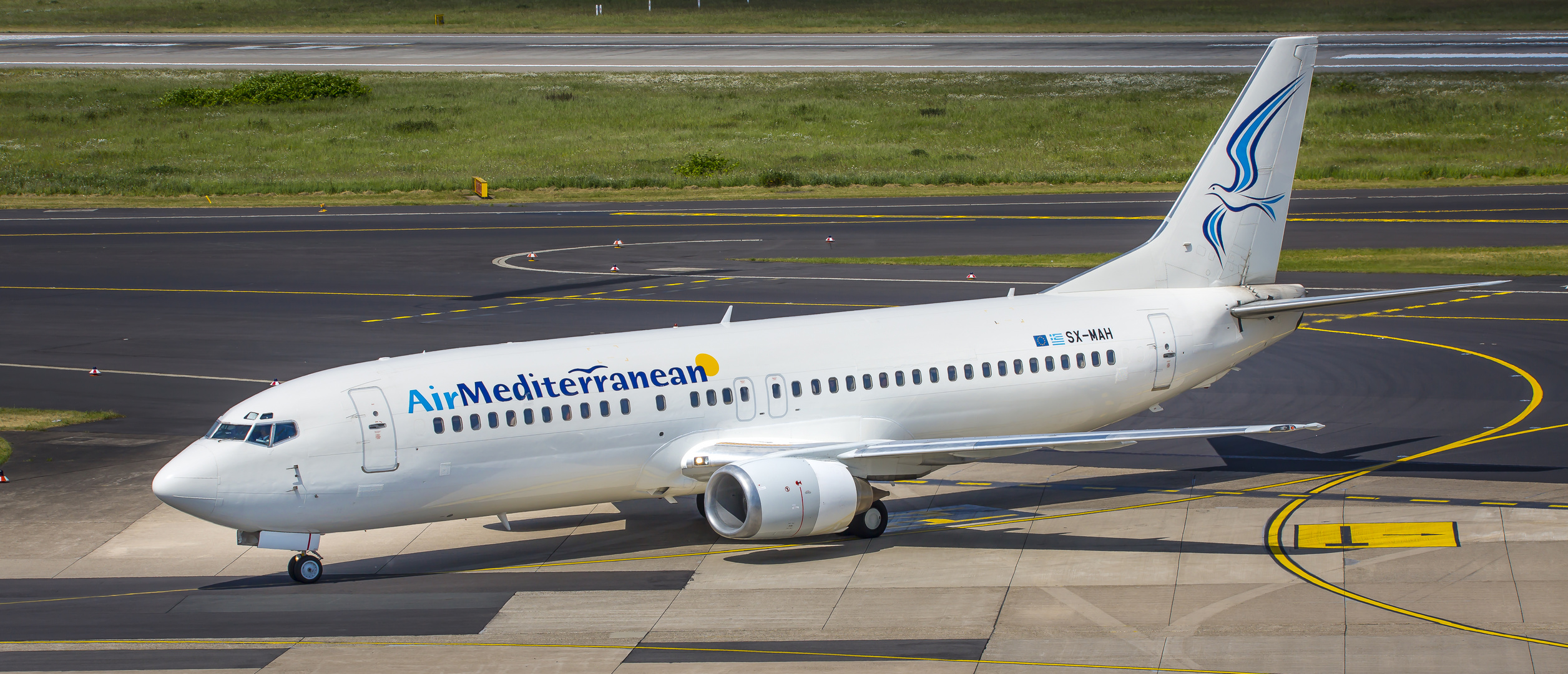 Air Mediterranean Foto & Bild flugzeug, flughafen, germany Bilder auf