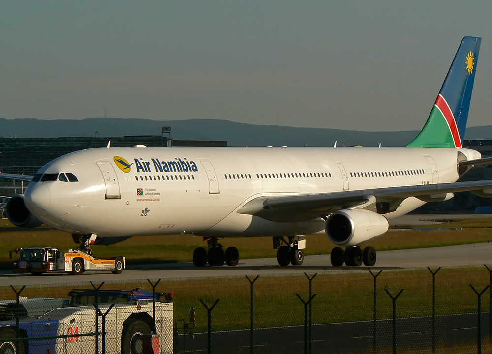 Air Namibia A340-300