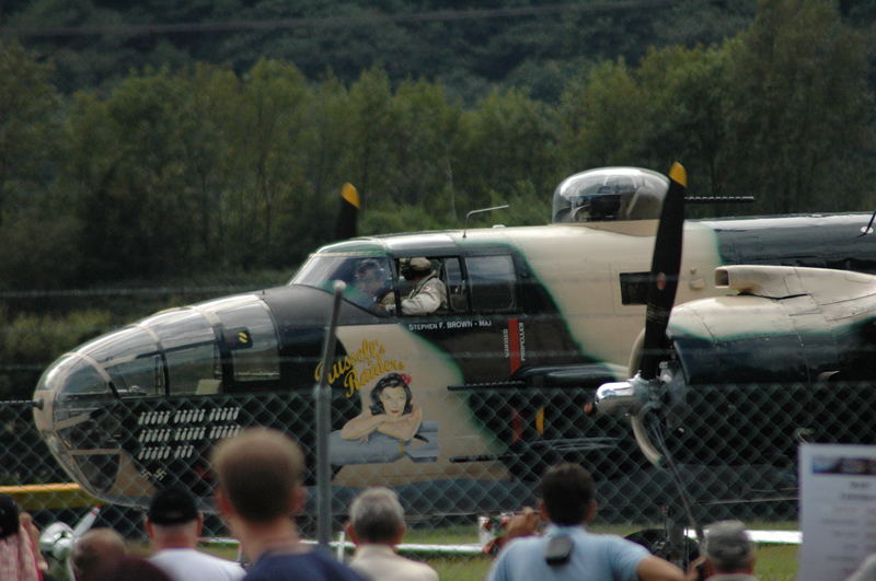 Air schow Lodrino --B-25