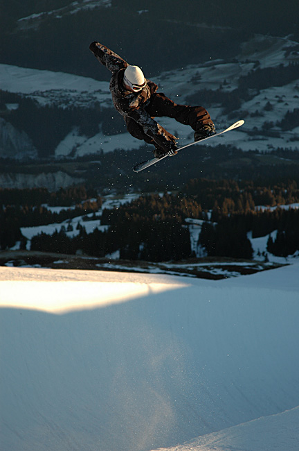 Air to Fakie im letzten Sonnenlicht