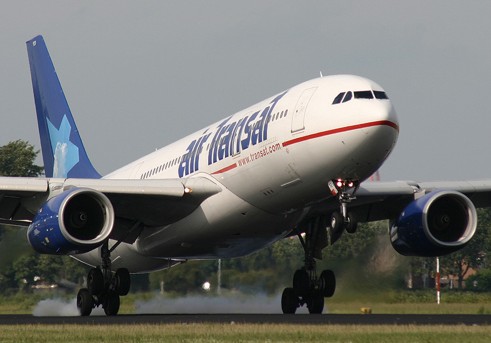 Air Transat A330-243