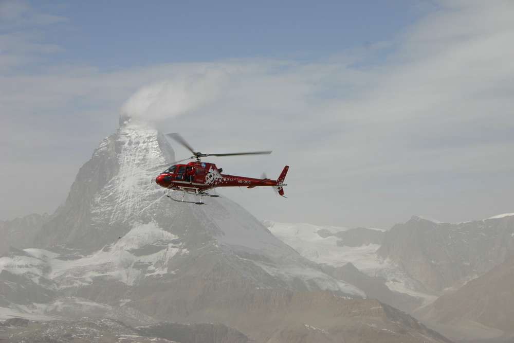 Air Zermatt im Anflug