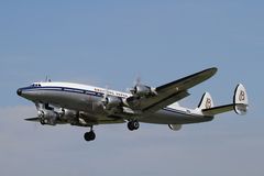 AIR14 #170 Super Constellation