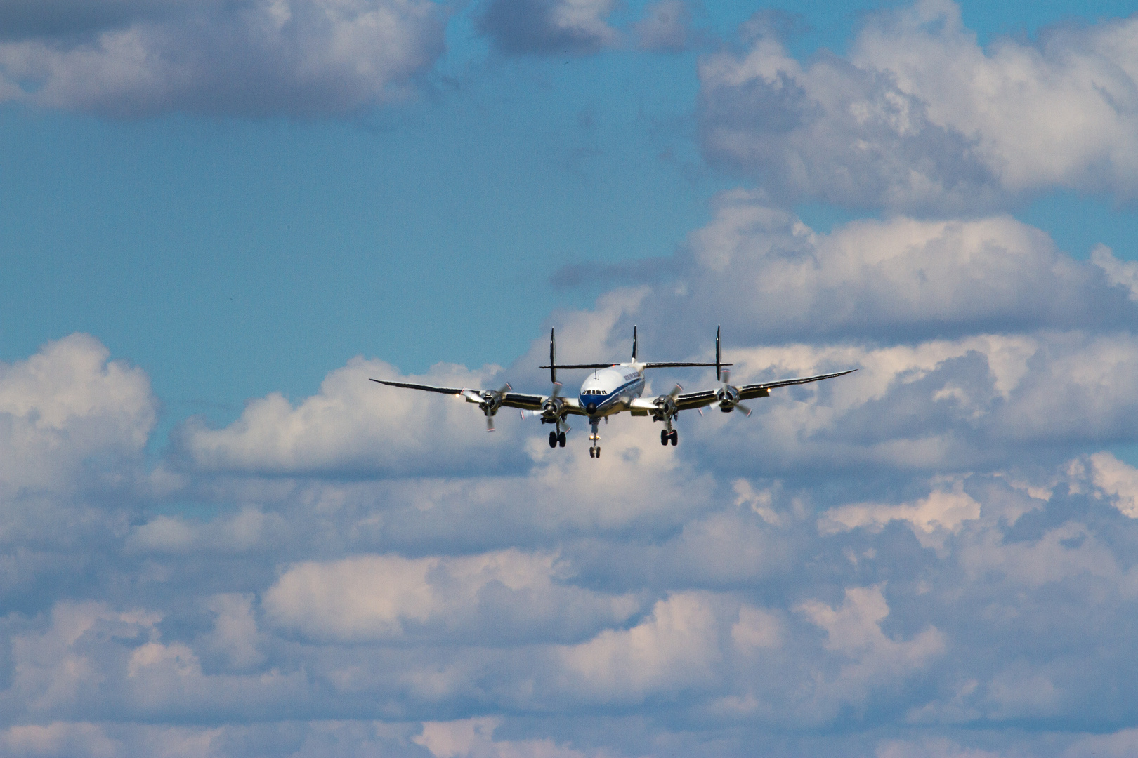 Air14 Super Connie