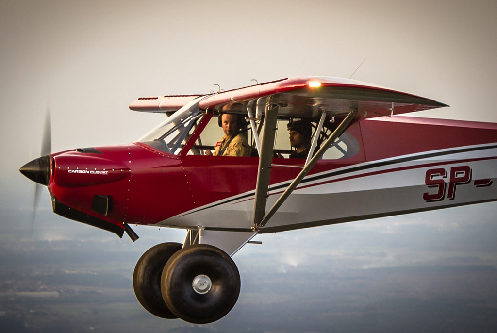 Air2air   Carbon Cub