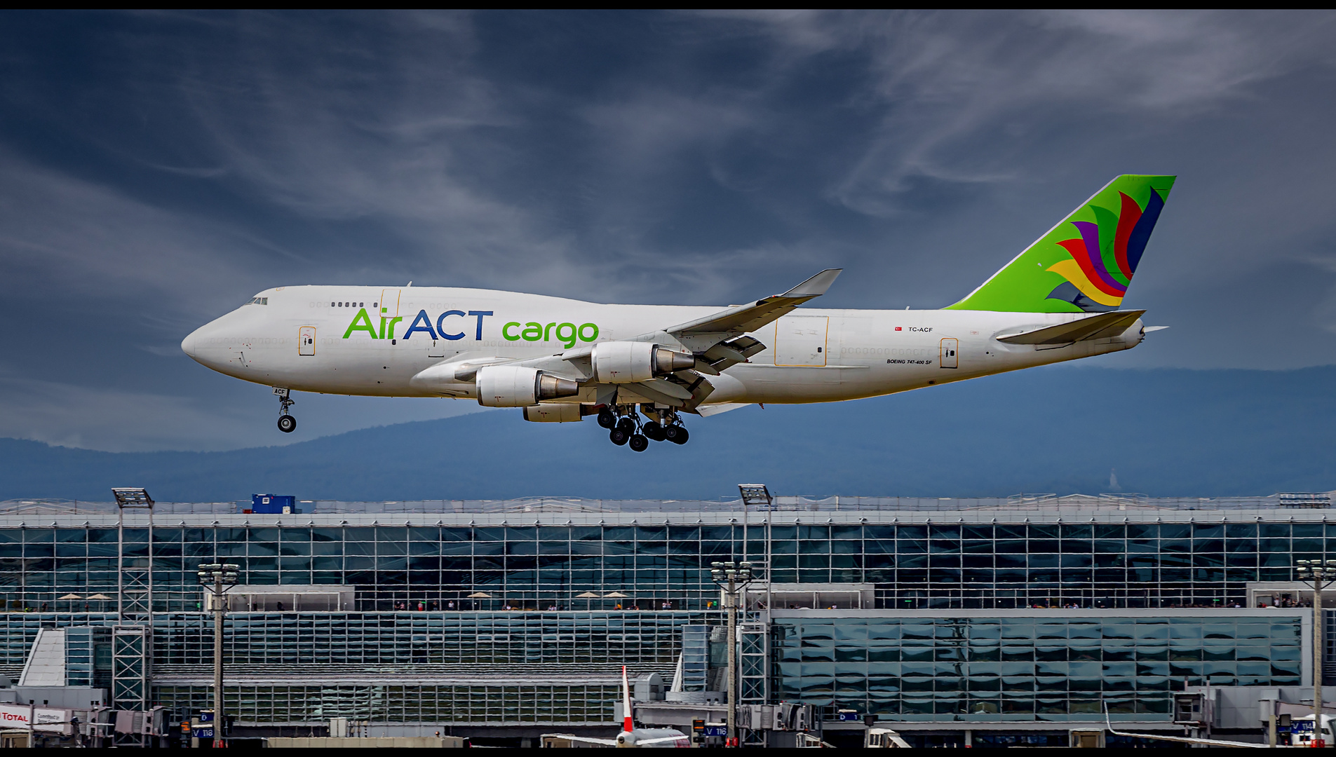 AirACT Cargo, Boeing 747-428F