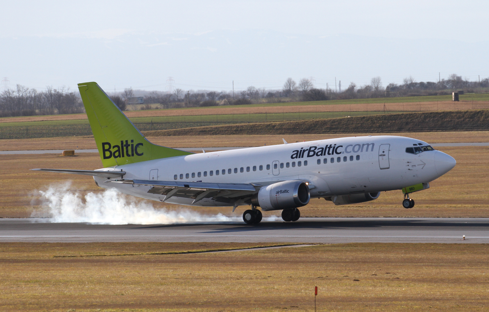 airBaltic YL-BBD