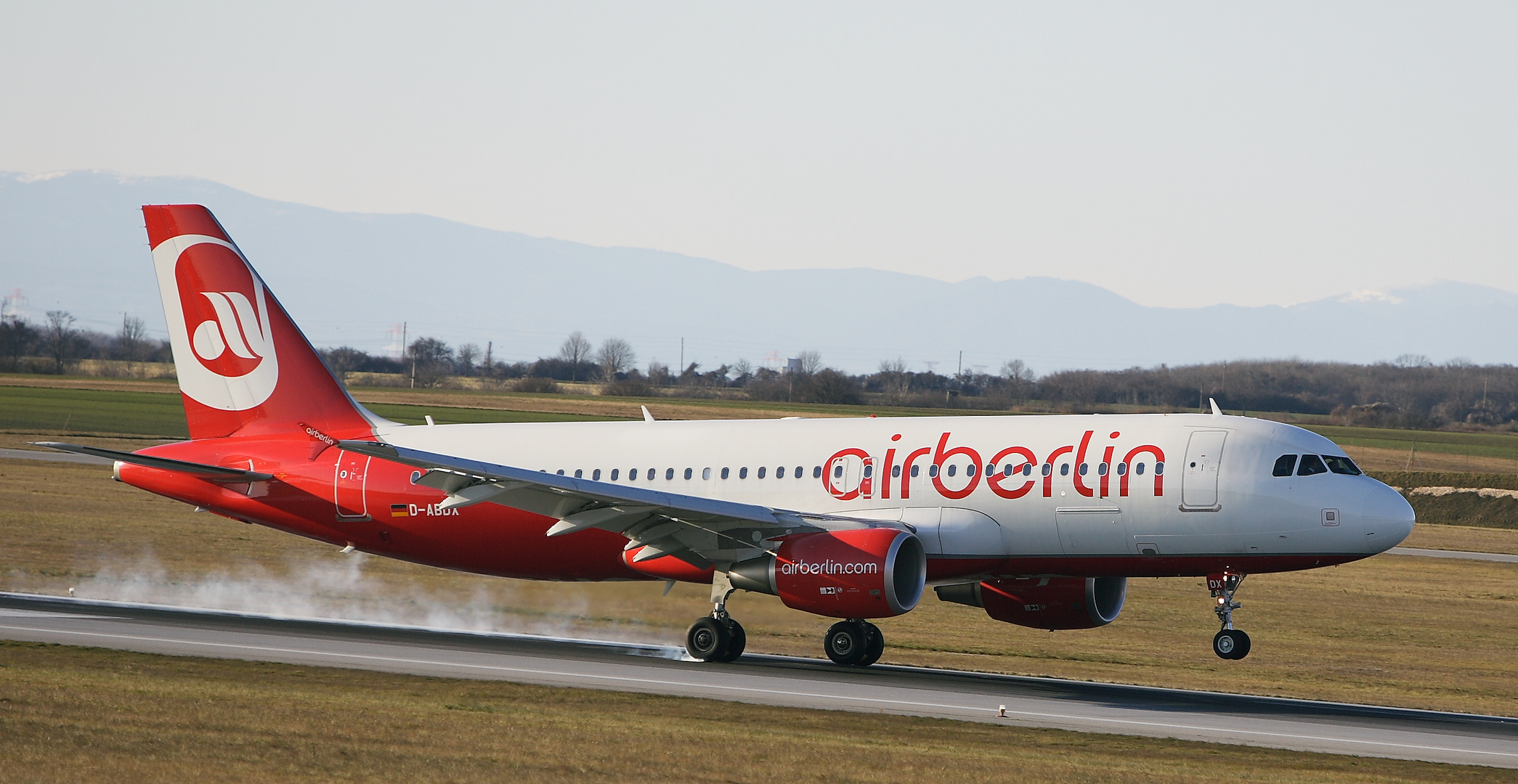 Airberlin Airbus 320-214 D-ABDX