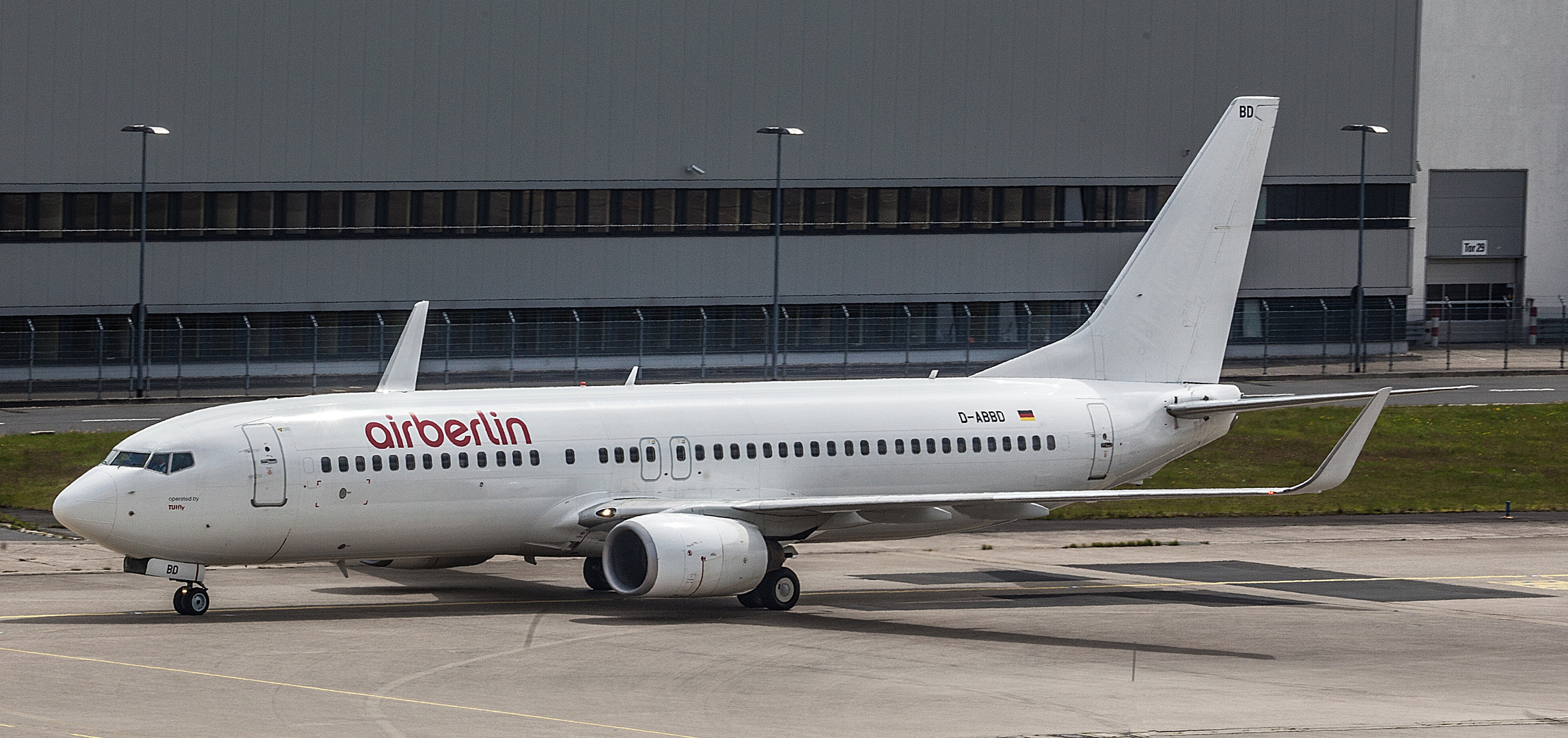 Airberlin B737-800 "Albino" - Kennung D-ABBD 