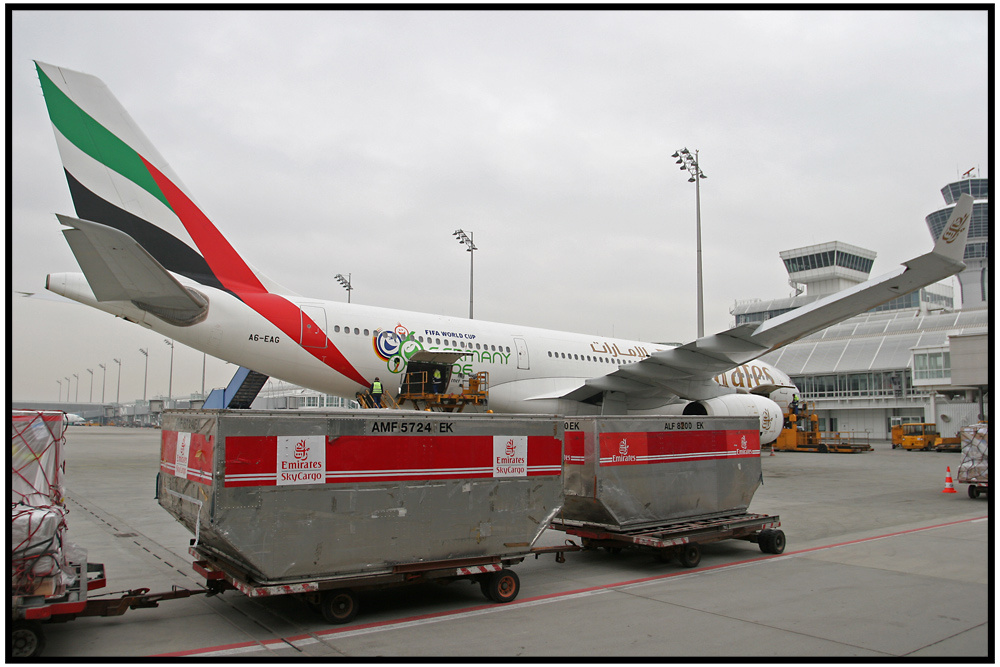 Airbus A 330-200 Dubai Emirates II